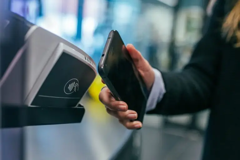 Mobile payment on smartphone representing Agentic UPI and AI payments in India
